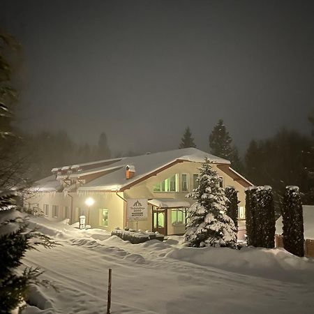Подобовець 2000 Екстер'єр фото